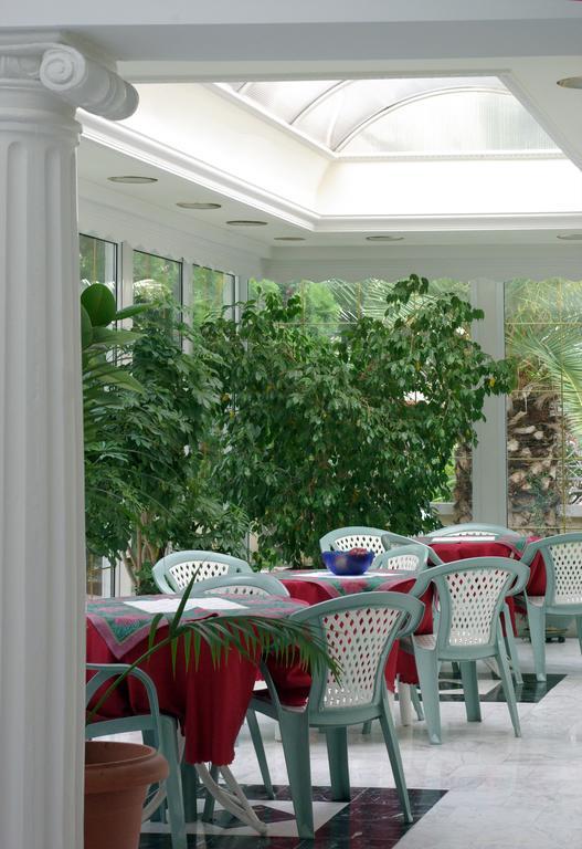 Hotel Chronis Paralia Katerinis Exterior photo